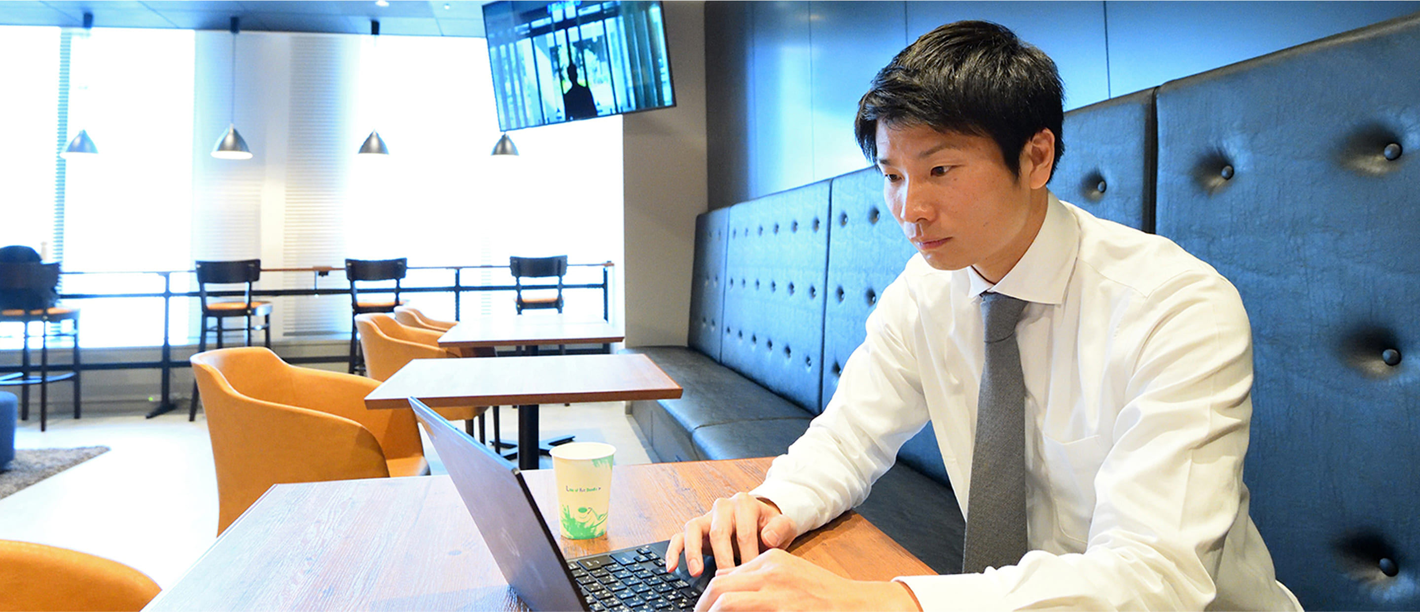 現在の仕事 プラットホームドアの顧客開拓や得意先への提案を通じて仕事の成果が目に見える喜びを実感